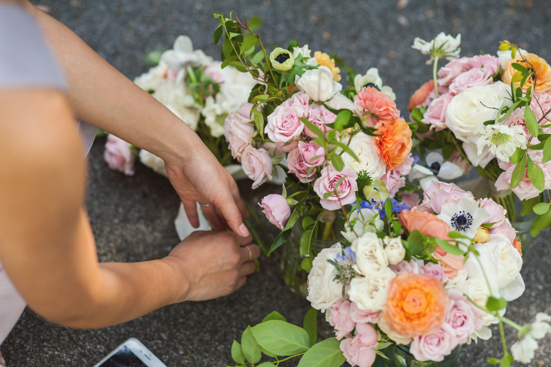 Atlanta wedding photographer captures bridesmaids bouquets